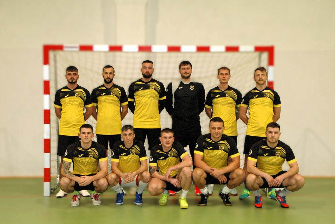 ZMIANA NA POZYCJI LIDERA ZMIANA NA POZYCJI LIDERA