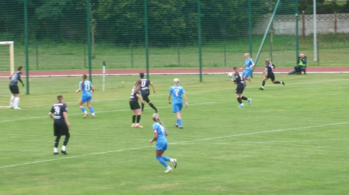 ZUZANNA LATUSZEK Z CZYSTYM KONTEM W DEBIUCIE ZUZANNA LATUSZEK Z CZYSTYM KONTEM W DEBIUCIE