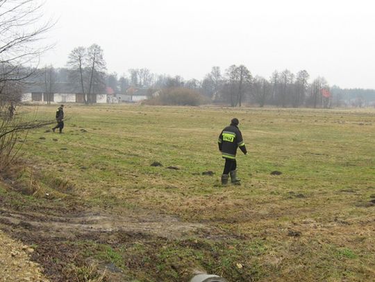 POLICJANCI, STRAŻACY, RODZINA CIĄGLE SZUKAJĄ