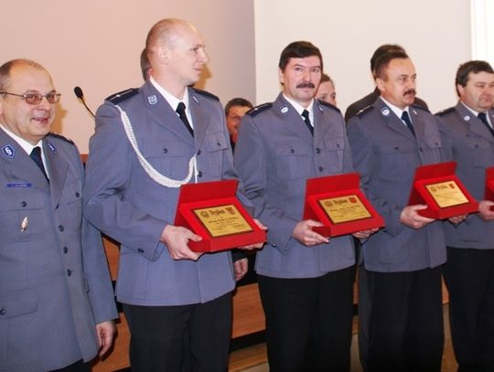 POLICJANCI PODSUMOWALI MINIONY ROK