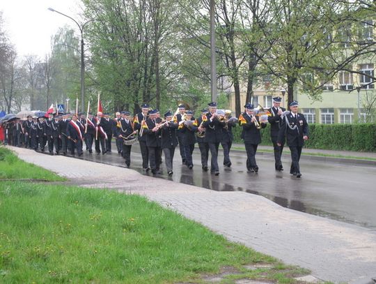 HELOU GWIAZDĄ PORĘBSKIEJ MAJÓWKI