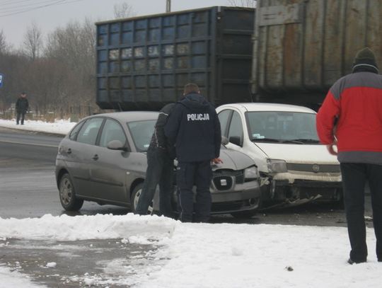 TROJE TO JUŻ TŁOK