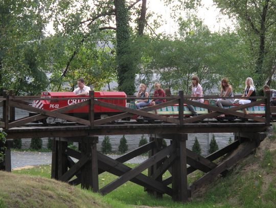 PARK KOLEJOWY KOLEJNĄ ATRAKCJĄ OGRODZIEŃCA