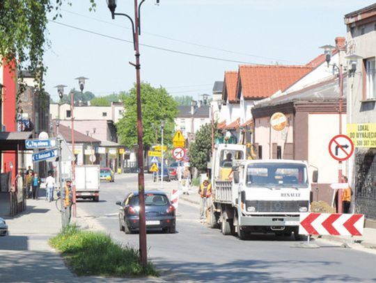 KOŃCZĄ Z OBWODNICĄ I WCHODZĄ DO CENTRUM