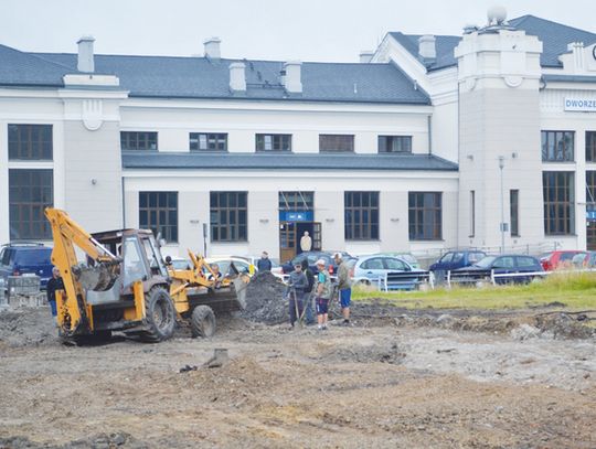 WIĘCEJ PARKINGÓW NA 3 MAJA!