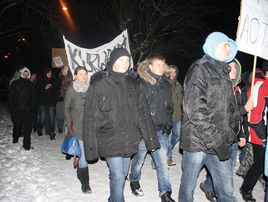 200 OSÓB SKANDOWAŁO NA ULICACH!