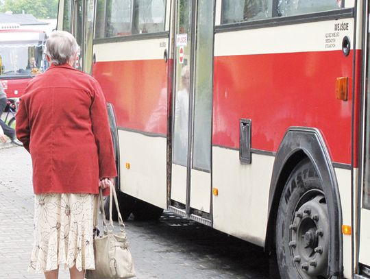 MIASTO WYCOFUJE SIĘ Z BILETU SENIORA!