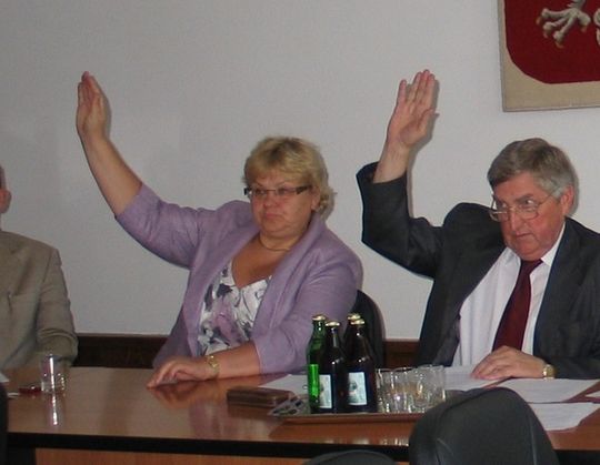 BUNT NA POKŁADZIE ZAWIERCIAŃSKIEJ PLATFORMY