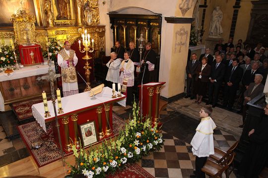 DZWONY PRZERWAŁY MILCZENIE