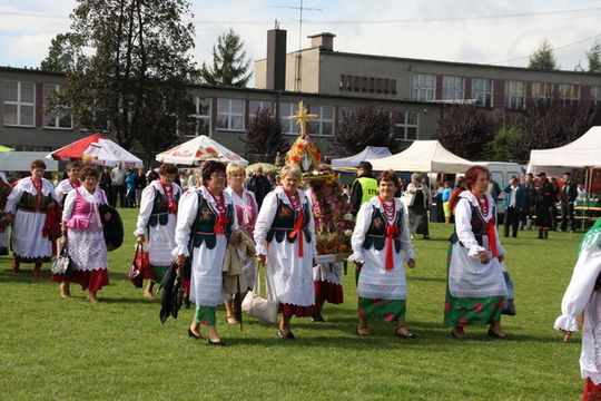 ŚWIĘTO PLONÓW TYM RAZEM W GIEBLE