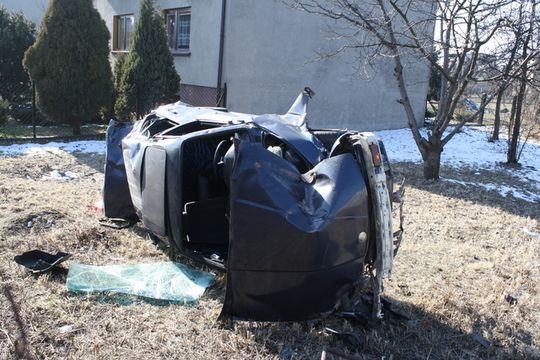 SKASOWAŁ OGRODZENIA I UCIEKŁ