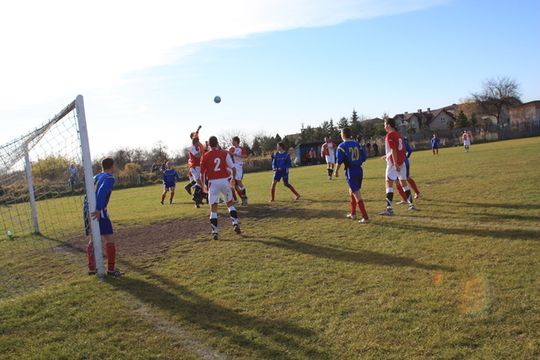 Derby w przyjaznej atmosferze