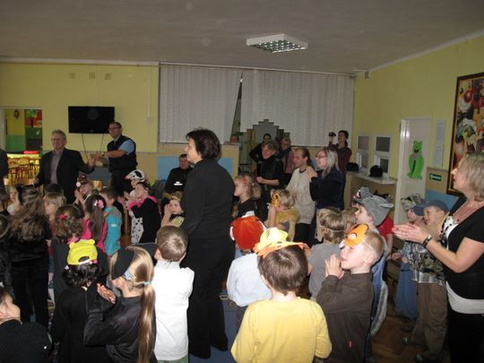 PRZEDSZKOLAKI KOCHAJĄ ZWIERZAKI