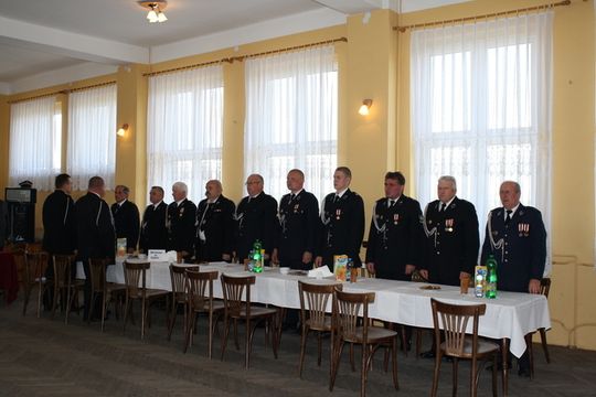 PIĘĆ LAT MINĘŁO JAK JEDEN DZIEŃ…