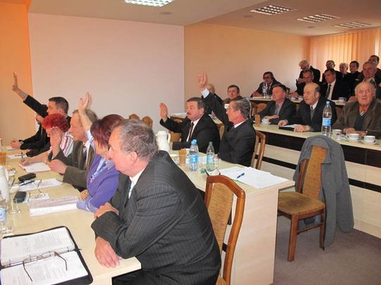 WYGASILI MANDAT CZOPOWI, O INNYCH PRZESTĘPCACH W RADZIE ZAPOMNIELI