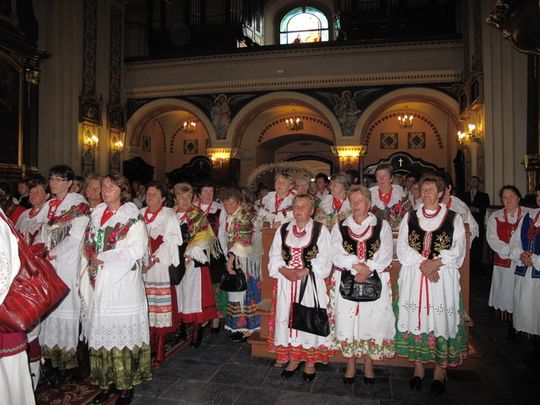 BY CHLEBA NIE ZABRAKŁO