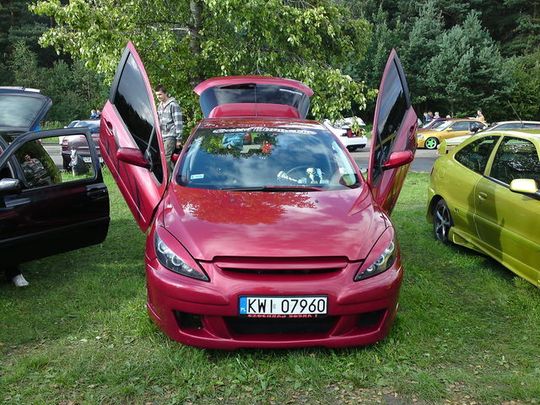 PALENIE GUMY I PISK OPON