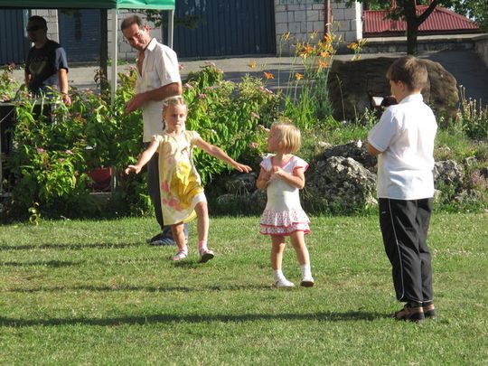 OGRODZIENIEC NA SWOJSKĄ NUTĘ