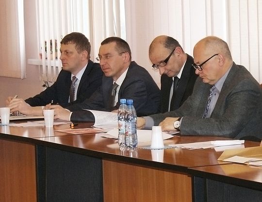 BEZ PRAWA DO ZADAWANIA PYTAŃ