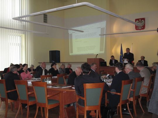 NAW WYRZUCA RADNĄ NEMŚ