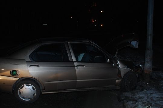 BLISKIE SPOTKANIE ZE SŁUPEM