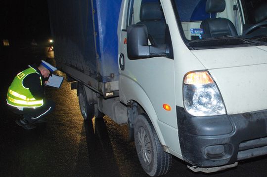 ULICE PORĘBY TONĘŁY W CIEMNOŚCIACH