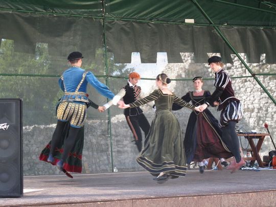 SZWEDZI ZNÓW NA ZAMKU