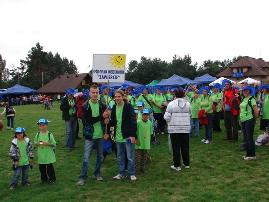 SPÓŁDZIELNIE WĘDROWAŁY DZIELNIE