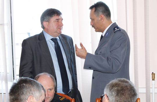 GMINY NIE CHCĄ ZAMYKANIA POSTERUNKÓW