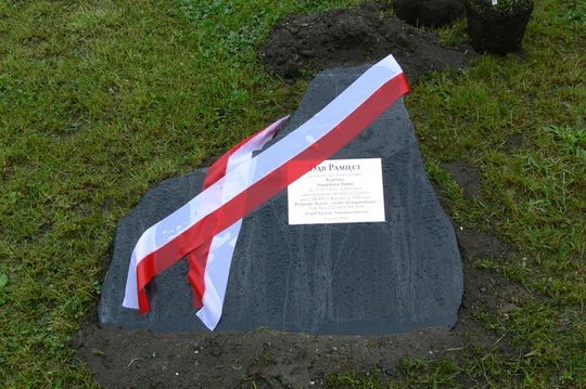 DĄB PAMIĘCI, BY NIE ZAPOMNIEĆ