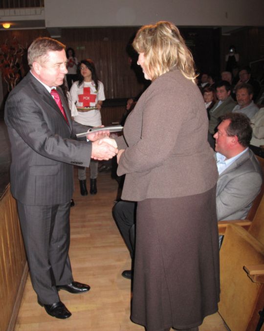 NIECH ŻYJE NAM CZERWONY KRZYŻ!