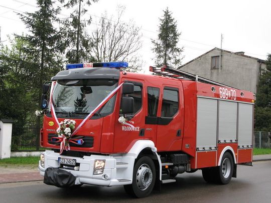 FLOREK WE WŁODOWICACH ROZDAJE SAMOCHODY