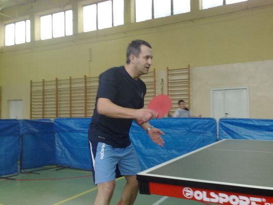 Czołówka bez zmian