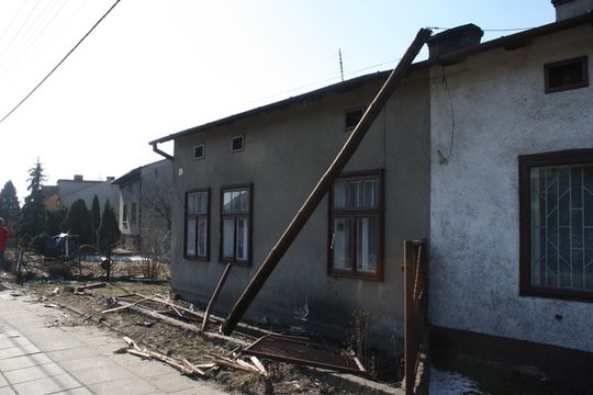 SKASOWAŁ OGRODZENIA I UCIEKŁ