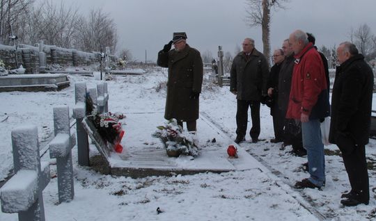 HOŁD WALCZĄCYM O WOLNOŚĆ