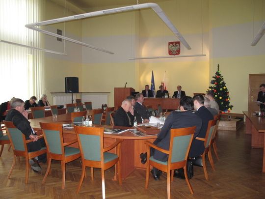 NAW WYRZUCA RADNĄ NEMŚ