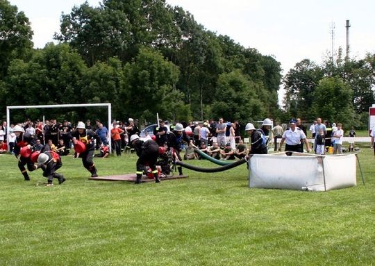 STRAŻACY SPRAWDZILI SWOJE UMIEJĘTNOŚCI