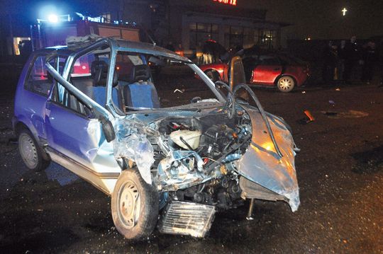 19-LETNIA DZIEWCZYNA ZGINĘŁA W WYPADKU