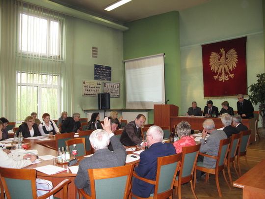 BUNT NA POKŁADZIE ZAWIERCIAŃSKIEJ PLATFORMY