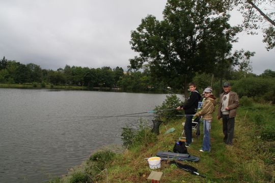 DZIECIĘCE ZAWODY WĘDKARSKIE