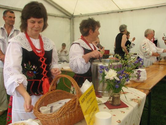 BAKSALORY, ZUPA CZOSNKOWA I KLUSKI TARTE NA MLEKU JURAJSKIMI SPECJAŁAMI