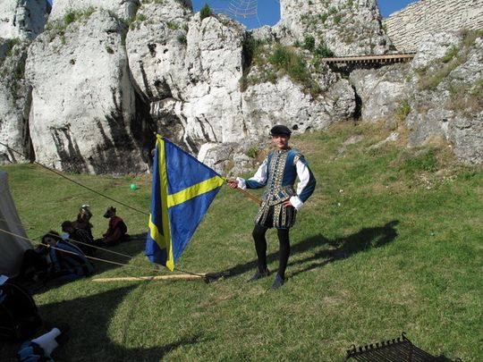 SZWEDZI ZNÓW NA ZAMKU