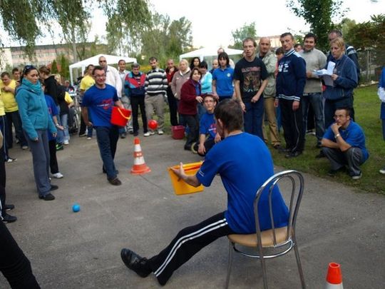 SPRAWNOŚĆ NIEPEŁNOSPRAWNYCH