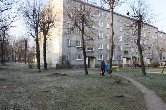 SZOK: 8-LATEK GINIE W ŁAZIENCE