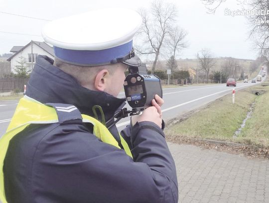 JEŹDZISZ ZA SZYBKO? MOŻESZ STRACIĆ „PRAWKO”