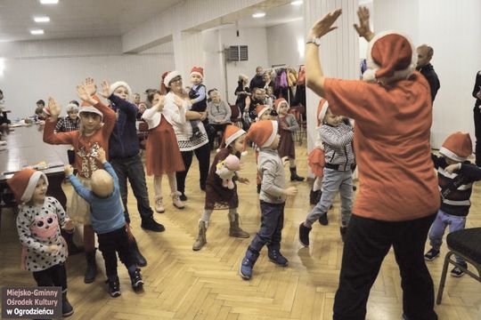 WYJĄTKOWY GOŚĆ Z LAPONII ODWIEDZIŁ DZIECI Z OGRODZIEŃCA