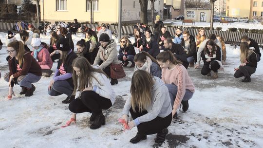 ZATAŃCZYLI PRZECIWKO PRZEMOCY WOBEC KOBIET!