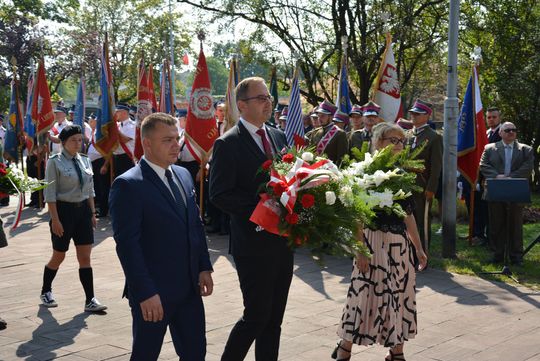 ZAWIERCIE UROCZYŚCIE OBCHODZIŁO ROCZNICĘ WYBUCHU II WOJNY ŚWIATOWEJ
