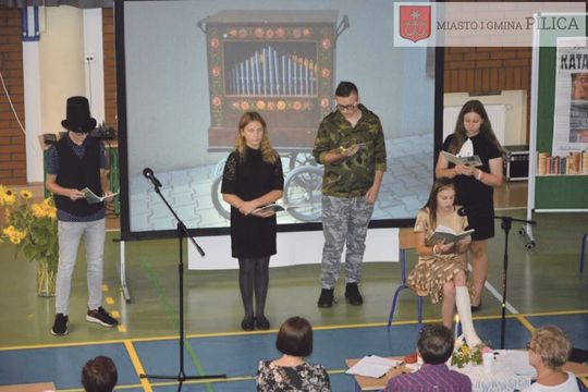 NARODOWE CZYTANIE W PILICY