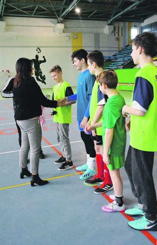 SP Nr 1 ZWYCIĘZCĄ 2. TURNIEJU FUTSALU DLA SZKÓŁ